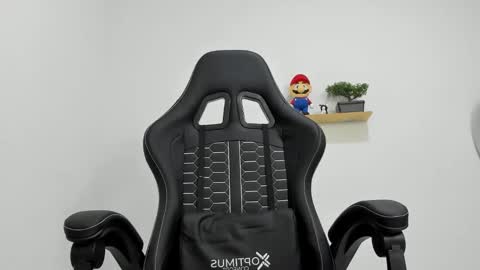 Snapshot of mikecooper_ chatting on February 5, 2:16 am Mike Cooper online show from February 5, 2:16 am