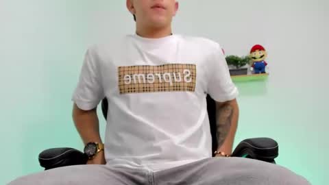 Snapshot of mikecooper_ chatting on February 23, 6:44 am Mike Cooper online show from February 23, 6:44 am