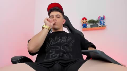 Snapshot of mikecooper_ chatting on February 28, 4:13 am Mike Cooper online show from February 28, 4:13 am