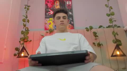 Snapshot of mikecooper_ chatting on March 10, 5:12 am Mike Cooper online show from March 10, 5:12 am