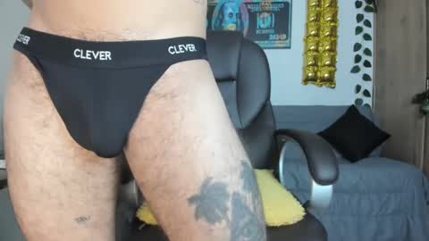 mikee_scooth online show from December 23, 6:22 am