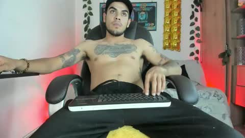 mikee_scooth online show from January 14, 3:32 am