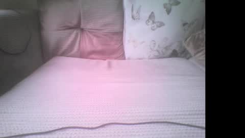 Snapshot of mikehockishuge9 chatting on October 6, 2:58 pm mikehockishuge9 online show from October 6, 2:58 pm