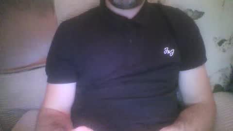 Snapshot of mikehockishuge9 chatting on October 11, 11:03 pm mikehockishuge9 online show from October 11, 11:03 pm