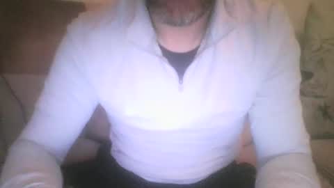 Snapshot of mikehockishuge9 chatting on November 8, 1:17 am mikehockishuge9 online show from November 8, 1:17 am