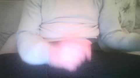 Snapshot of mikehockishuge9 chatting on December 21, 11:34 pm mikehockishuge9 online show from December 21, 11:34 pm