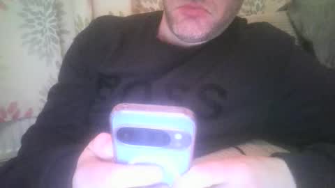 Snapshot of mikehockishuge9 chatting on January 12, 10:59 pm mikehockishuge9 online show from January 12, 10:59 pm