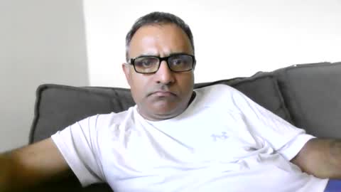 mikej143 online show from May 3, 11:44 pm