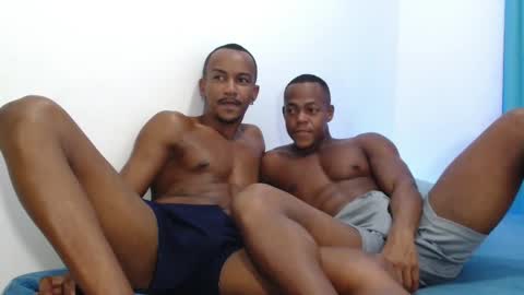 Snapshot of mikejaybr chatting on March 31, 5:52 am Mike Jay online show from March 31, 5:52 am