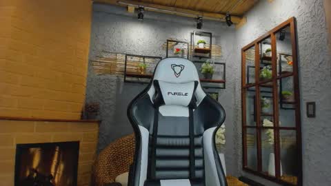 MIKE PARK  online show from October 13, 11:21 am