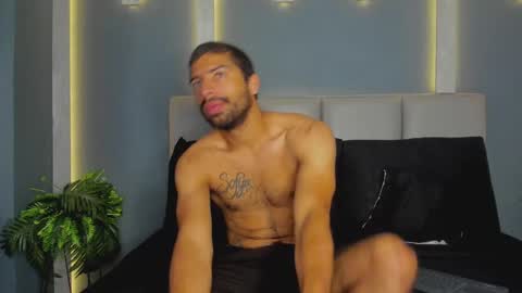 MIKE PARK  online show from October 26, 11:05 am