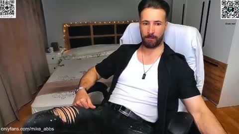 Snapshot of mikestrip chatting on April 30, 1:06 pm Mike online show from April 30, 1:06 pm