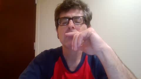 Snapshot of mikewulds chatting on January 8, 2:25 am Mike online show from January 8, 2:25 am