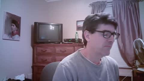 Snapshot of mikewulds chatting on March 25, 2:39 am Mike online show from March 25, 2:39 am