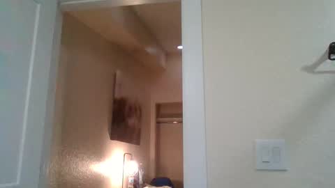 Snapshot of mikewulds chatting on March 28, 11:43 am Mike online show from March 28, 11:43 am