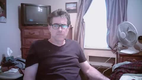 Snapshot of mikewulds chatting on April 30, 11:31 pm Mike online show from April 30, 11:31 pm