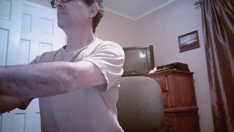 Snapshot of mikewulds chatting on May 17, 2:31 am Mike online show from May 17, 2:31 am