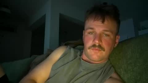 mikey_em online show from April 12, 4:39 am