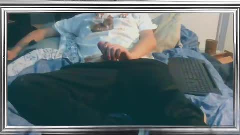 Snapshot of mikey_silver chatting on December 19, 2:34 am mikey_silver online show from December 19, 2:34 am