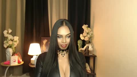Snapshot of mikeyalawi03 chatting on January 12, 9:30 am Mistress MikeyAlawi online show from January 12, 9:30 am
