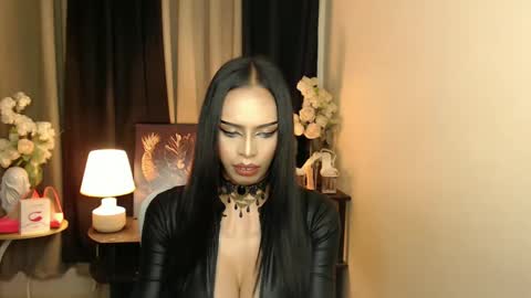 Snapshot of mikeyalawi03 chatting on January 17, 7:08 am Mistress MikeyAlawi online show from January 17, 7:08 am