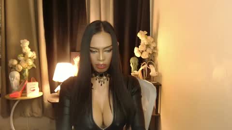 Snapshot of mikeyalawi03 chatting on February 24, 8:47 pm Mistress MikeyAlawi online show from February 24, 8:47 pm