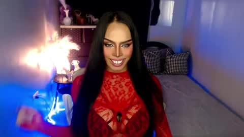 Mistress MikeyAlawi online show from April 26, 11:35 pm