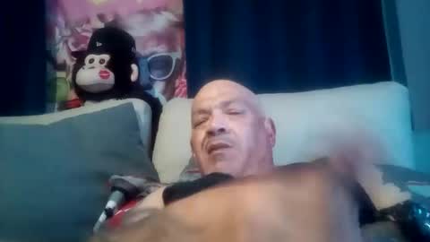 mikeyballer52 online show from December 3, 5:53 am