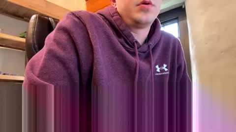 Snapshot of mikeydubs10 chatting on April 6, 7:15 pm mikeydubs10 online show from April 6, 7:15 pm