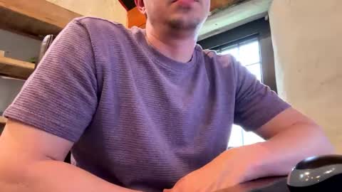 Snapshot of mikeydubs10 chatting on April 13, 6:46 pm mikeydubs10 online show from April 13, 6:46 pm