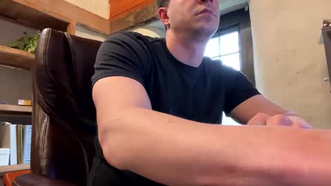Snapshot of mikeydubs10 chatting on April 22, 12:50 pm mikeydubs10 online show from April 22, 12:50 pm