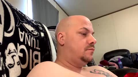 Snapshot of mikeylikesit2222 chatting on January 3, 9:47 pm mikeylikesit2222 online show from January 3, 9:47 pm