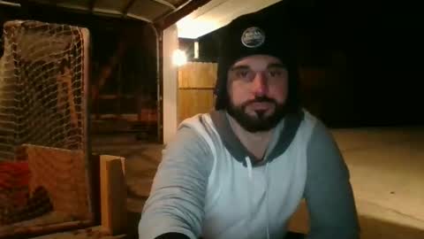 Snapshot of mikeylikey91 chatting on January 10, 2:04 am mikey online show from January 10, 2:04 am