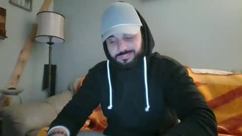 Snapshot of mikeylikey91 chatting on January 20, 5:37 am mikey online show from January 20, 5:37 am