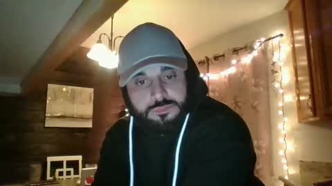 Snapshot of mikeylikey91 chatting on January 20, 8:41 am mikey online show from January 20, 8:41 am