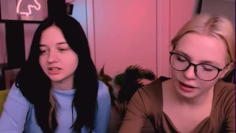 miki_ti online show from November 21, 9:41 am