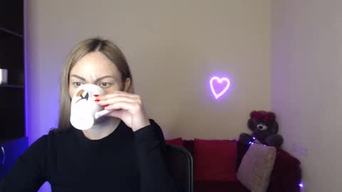 Adalina online show from May 7, 11:26 am