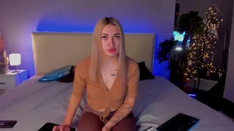 MikkiShows online show from February 17, 3:31 pm