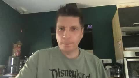 miklp8463 online show from March 3, 12:44 pm