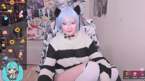 Snapshot of miku_bunny chatting on December 2, 2:42 am Miku online show from December 2, 2:42 am