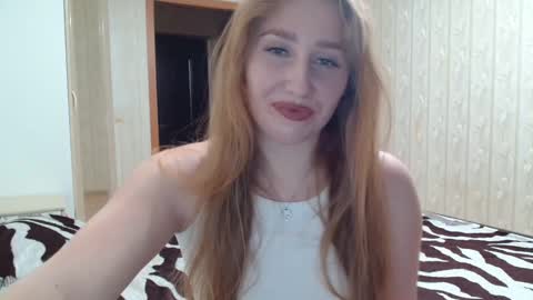 Snapshot of miku_sanders2 chatting on December 5, 12:33 pm miku_sanders2 online show from December 5, 12:33 pm