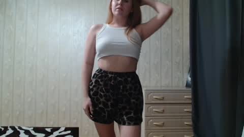 Snapshot of miku_sanders2 chatting on February 2, 5:59 pm miku_sanders2 online show from February 2, 5:59 pm