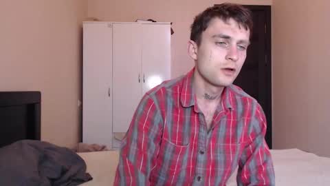 Snapshot of mikw63 chatting on March 14, 12:54 pm Sin online show from March 14, 12:54 pm