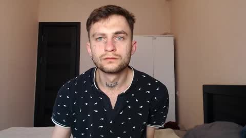 Snapshot of mikw63 chatting on March 25, 6:08 am Sin online show from March 25, 6:08 am