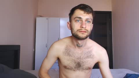 Snapshot of mikw63 chatting on April 2, 5:05 am Sin online show from April 2, 5:05 am