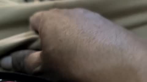 Snapshot of miky17cm chatting on April 6, 3:48 am miky17cm online show from April 6, 3:48 am