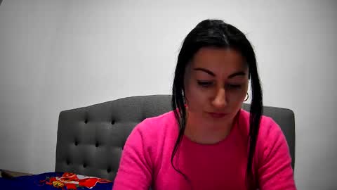 Snapshot of mikyloveu chatting on December 27, 3:59 pm Mikyloveu online show from December 27, 3:59 pm