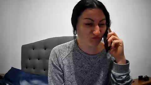 Snapshot of mikyloveu chatting on February 1, 3:50 pm Mikyloveu online show from February 1, 3:50 pm