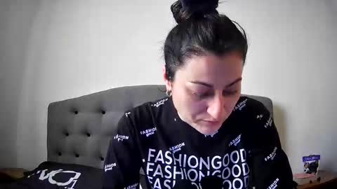 Snapshot of mikyloveu chatting on March 5, 3:08 pm Mikyloveu online show from March 5, 3:08 pm