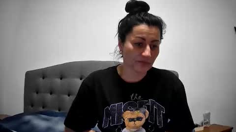 Snapshot of mikyloveu chatting on March 24, 5:51 pm Mikyloveu online show from March 24, 5:51 pm